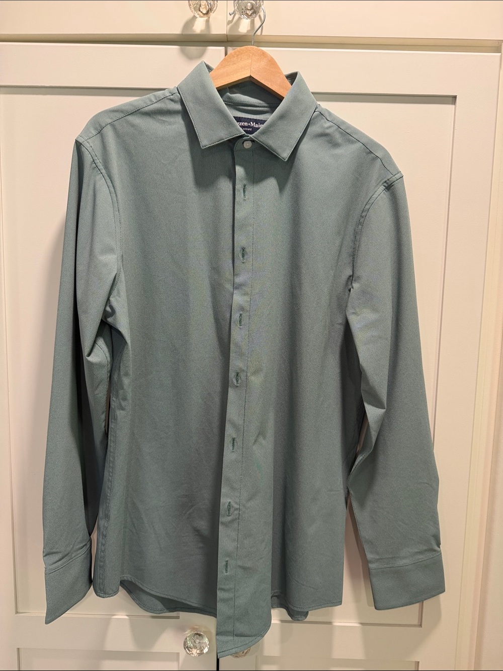 Mizzen+Main Men's Sage Green Long-Sleeve Dress Shirt
